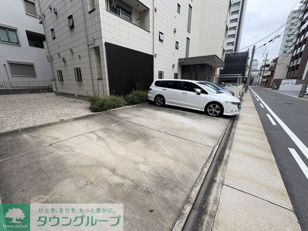 駐車場　駐車場