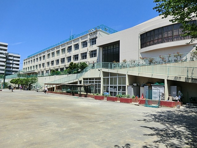 小学校　馬込第三小学校（小学校）まで322m