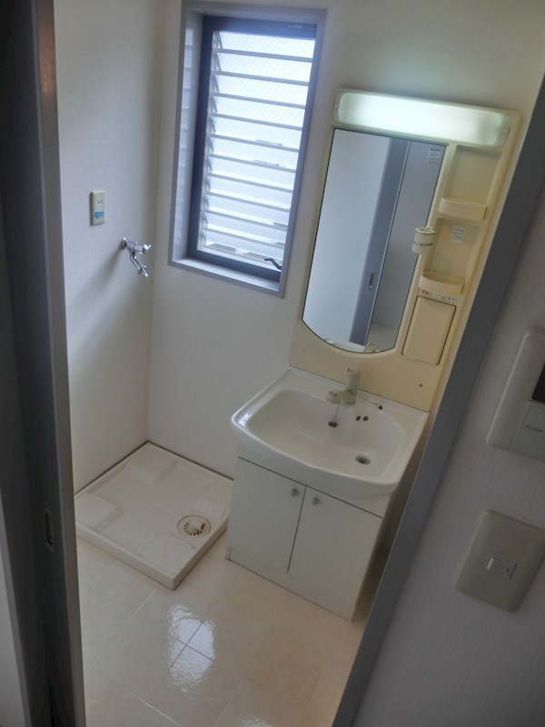 洗面設備　※別タイプのお部屋です