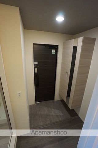 セレスティア西荘 EASTの玄関写真