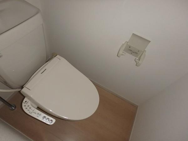 ＪＲ山手線 田町駅 徒歩8分 24階建 築39年のトイレ写真
