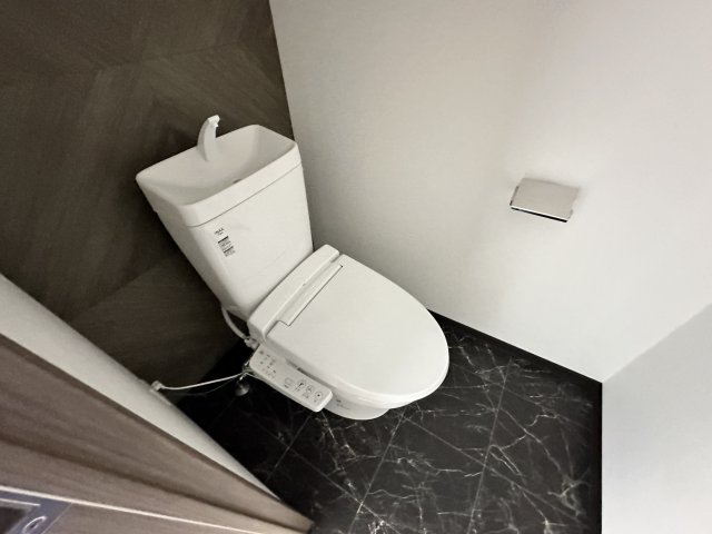 トイレ　同型モデル