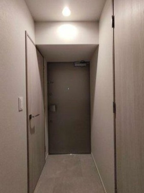 玄関　別部屋同仕様タイプ