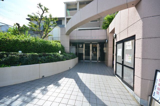 ルミエール西緑丘の外観写真