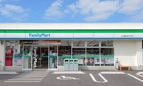 コンビニ　ファミリーマート中野弥生町二丁目店（コンビニ）まで407m