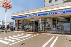 コンビニ　ローソン札幌豊平3条一丁目店（コンビニ）まで181m