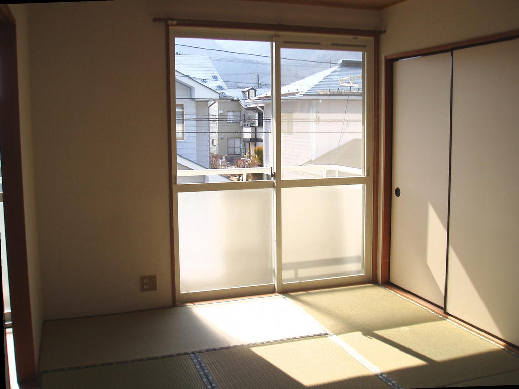 その他部屋・スペース　南側和室の押し入れ