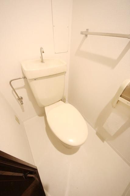 アプリーレ日吉本町のトイレ写真