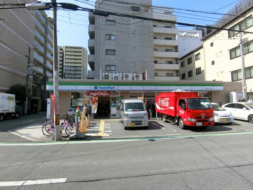 コンビニ　ファミリーマート 城東中央二丁目店（コンビニ）まで91m