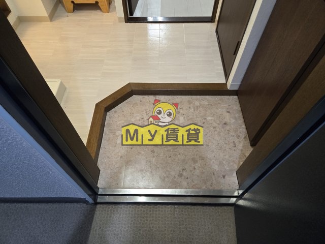 玄関　THUマンション