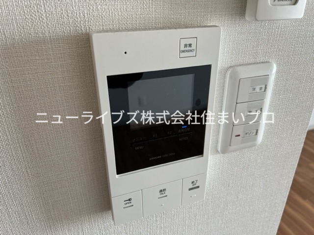京阪本線 寝屋川市駅 徒歩10分 6階建 築6年の居間写真