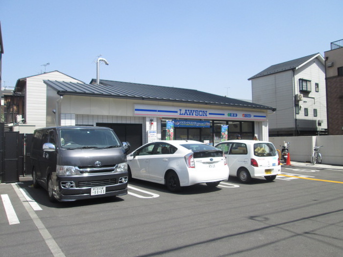 コンビニ　ローソン仁和寺街道店（コンビニ）まで221m