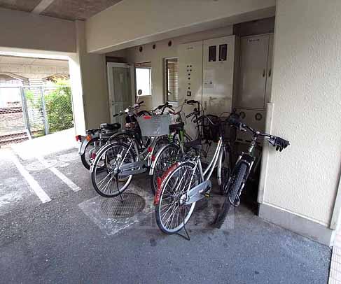 京阪京津線 四宮駅 徒歩7分 4階建 築35年の外観写真