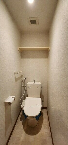 ベンビルのトイレ写真