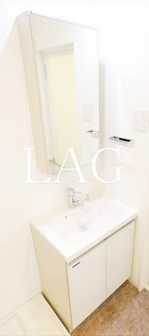 洗面設備　洗面台です。