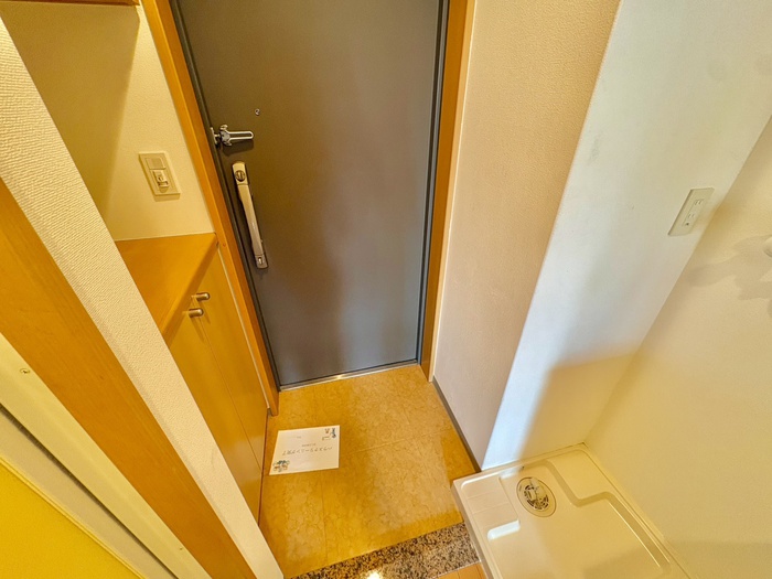 エステムコート梅田茶屋町デュアルスペース305の玄関写真