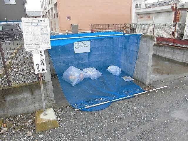 ＪＲ高崎線 籠原駅 徒歩13分 2階建 築28年の外観写真