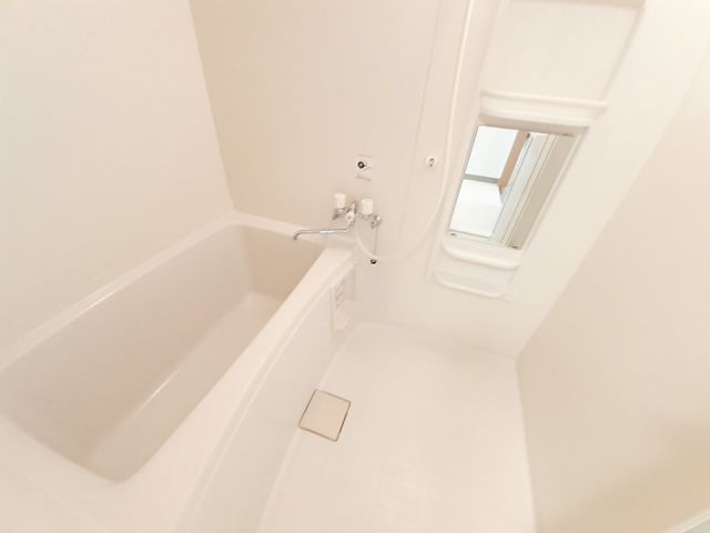 コンパーノBの風呂写真