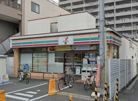 コンビニ　セブンイレブン 吹田片山1丁目店（コンビニ）まで936m