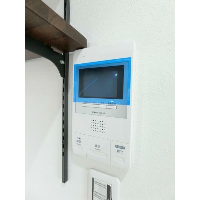 セキュリティ　安心のオートロック＆モニター付きインターホンです！