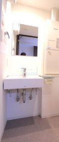 洗面設備　使いやすい独立洗面台☆