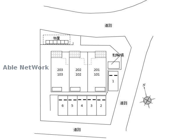 駐車場　駐車場