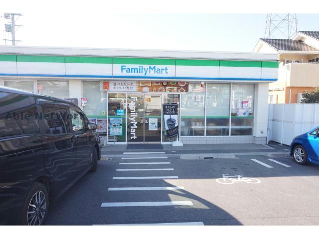 コンビニ　ファミリーマート幸田菱池店（コンビニ）まで231m