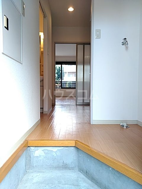 グリーンバレーオオクラの玄関写真