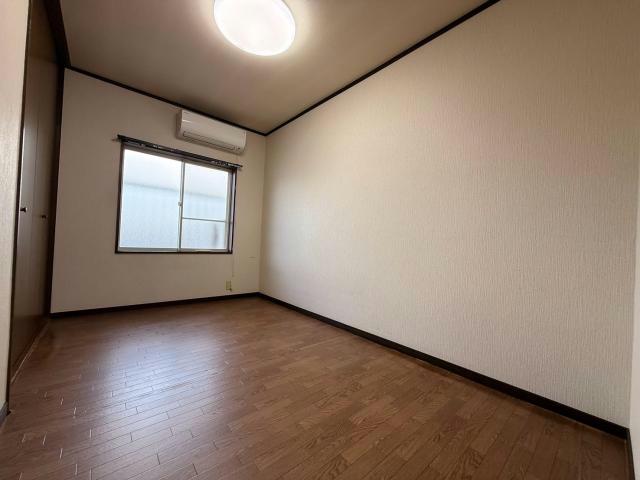 竹田桶ノ井町貸家の居間写真