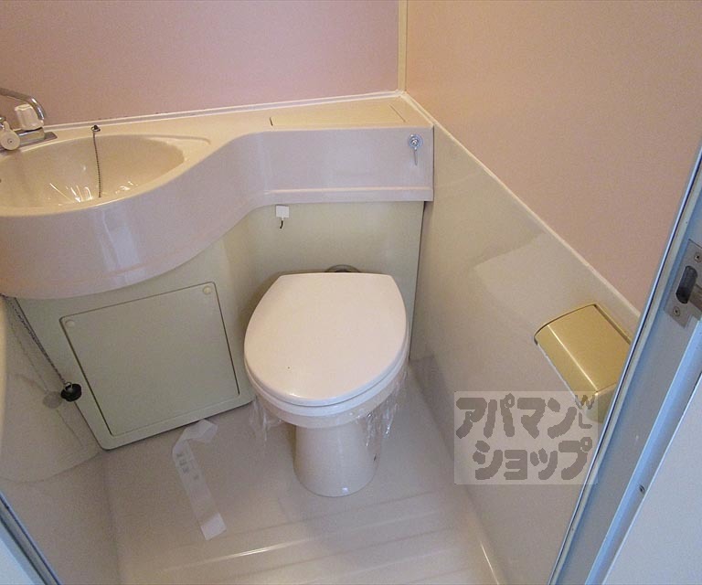 セブンスパークアパートメントのトイレ写真