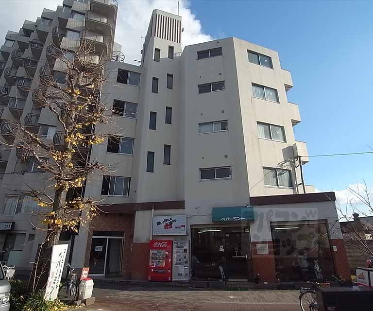 セブンスパークアパートメントの外観写真