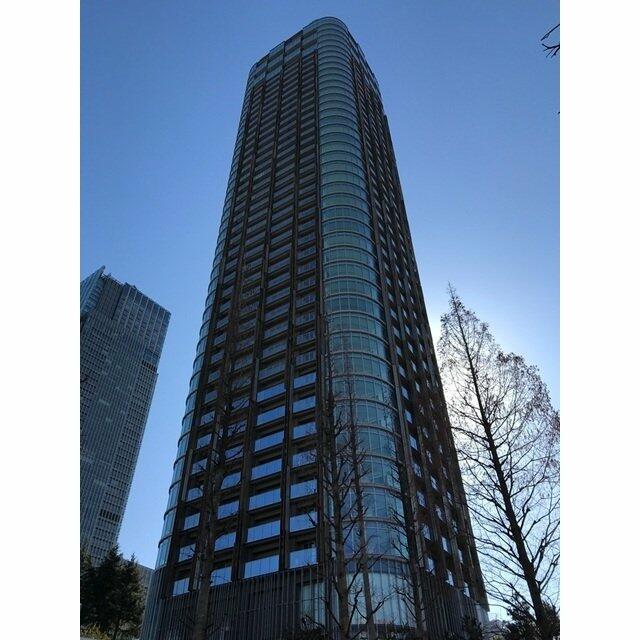 建物外観　地上44階地下1階建
