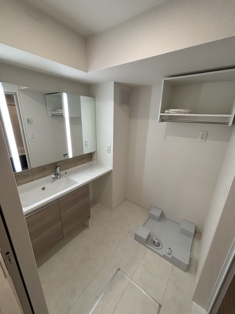 洗面設備　★同施工別建物の参考写真です★