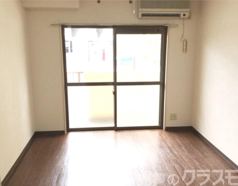 ラルミエールの居間写真