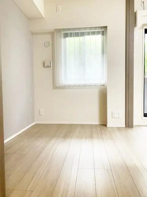 その他部屋・スペース　広々とした洋室です
