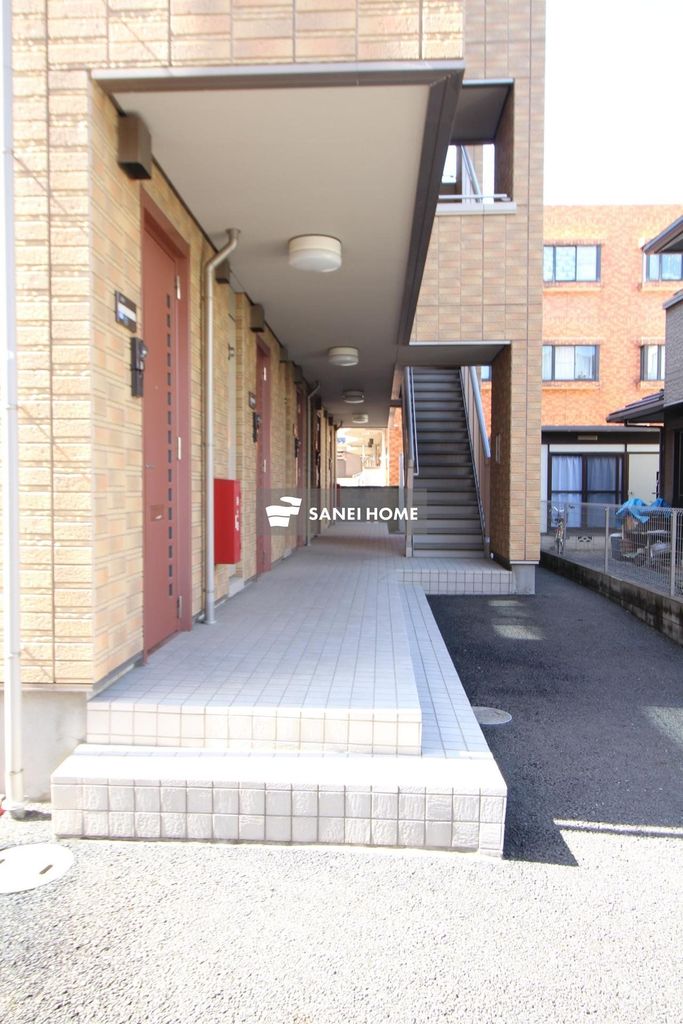 西武池袋線 所沢駅 徒歩5分 3階建 築21年の外観写真