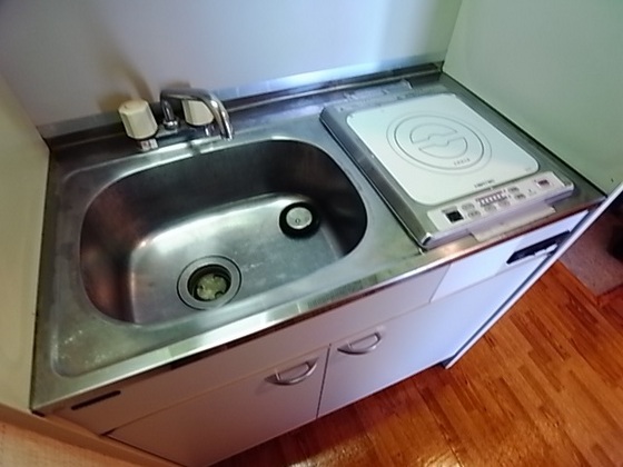 キッチン　※掲載写真は同マンション別部屋参考写真となります。