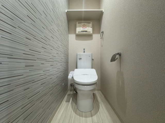 地下鉄御堂筋線 昭和町駅 徒歩5分 3階建 築7年のトイレ写真