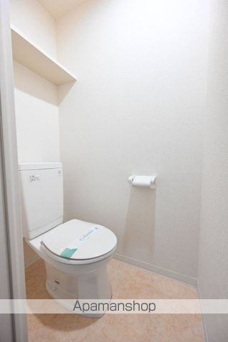 西武池袋線 椎名町駅 徒歩9分 13階建 築23年のトイレ写真