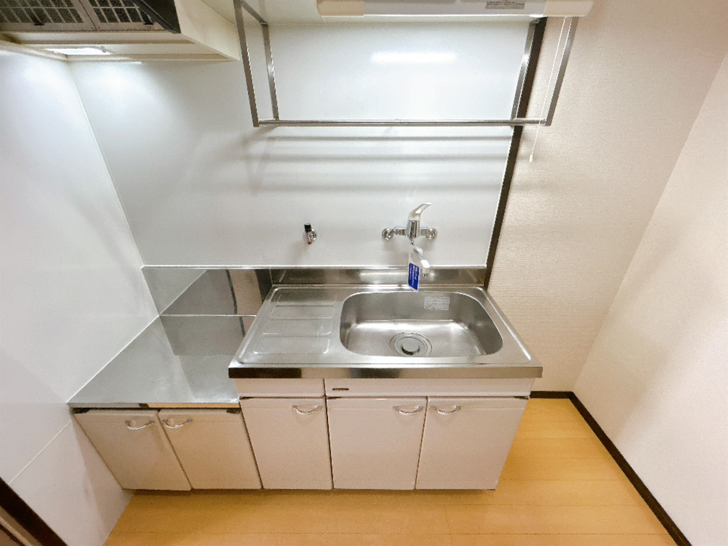 南海本線 泉大津駅 徒歩5分 2階建 築18年のキッチン写真