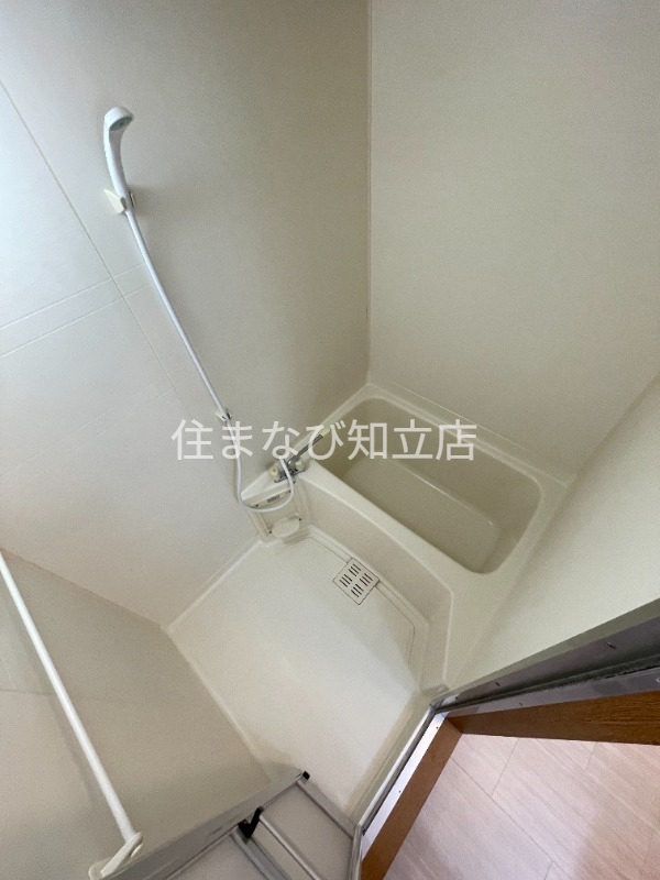 バス・シャワールーム　同型別室写真