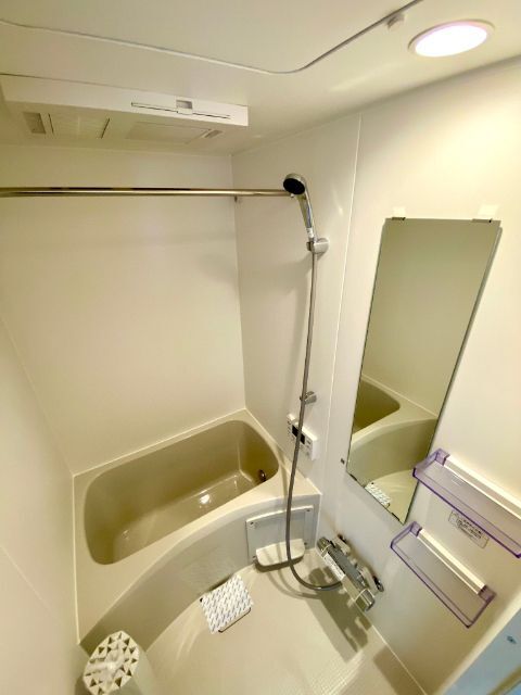 バス・シャワールーム　※別部屋の参考写真です。