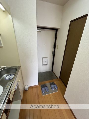 ＪＲ中央本線 神領駅 徒歩3分 4階建 築34年の玄関写真