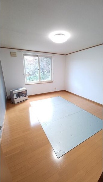 ＪＲ千歳線 上野幌駅 徒歩5分 2階建 築23年の居間写真