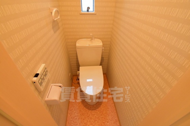 ＪＲ東海道本線 立花駅 徒歩8分 3階建 築5年のトイレ写真