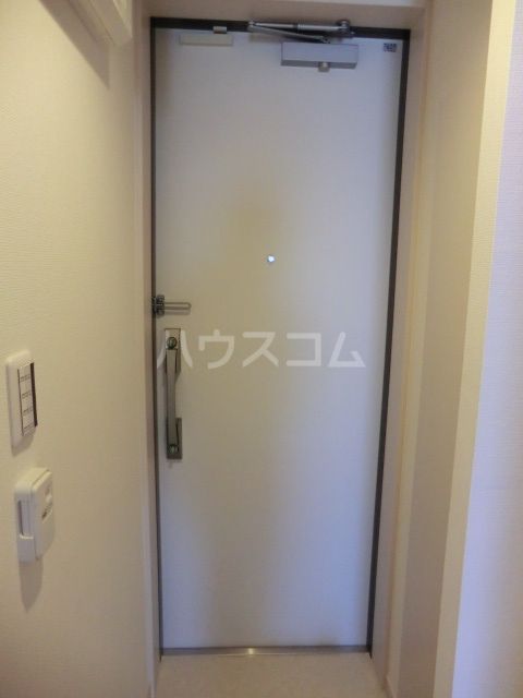 リブリ・栖の玄関写真