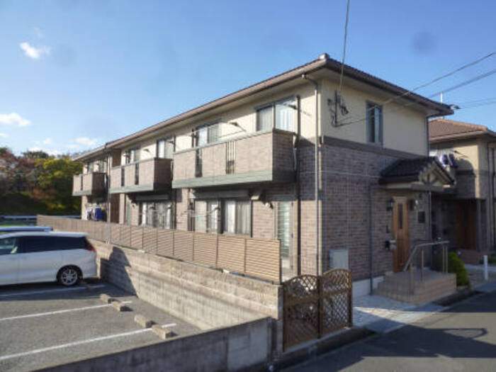 建物外観　敷地内に駐輪場があります！