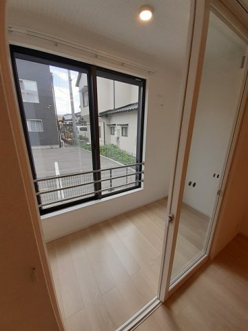 バルコニー　陽当たり良好なサンルームです♪