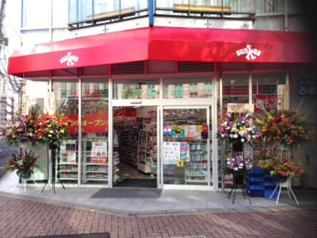 コンビニ　サンクス銀座昭和通り店（コンビニ）まで160m
