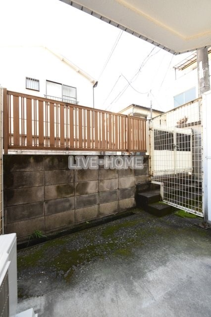 ＪＲ中央線 高円寺駅 徒歩3分 4階建 築44年の内装写真